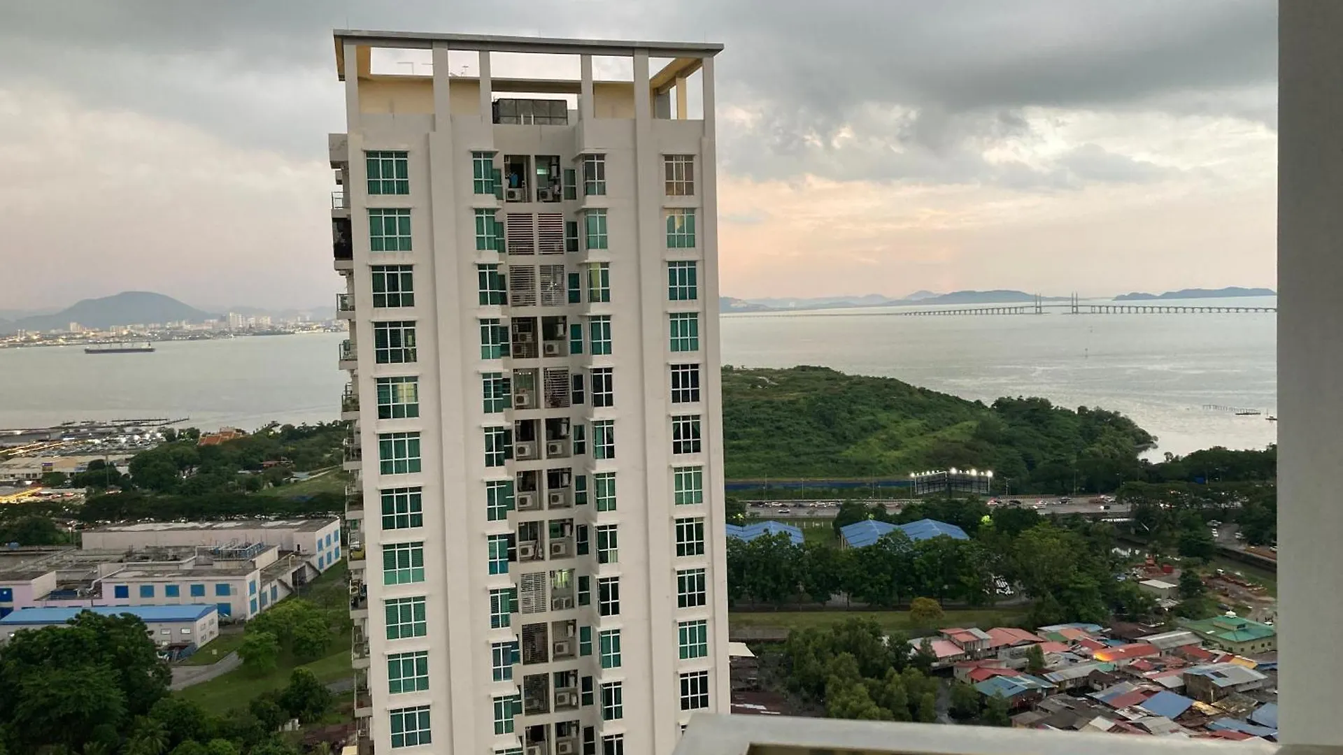 Straits Garden Suite Jelutong Georgetown