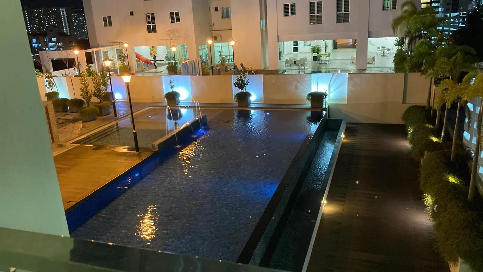 Straits Garden Suite Jelutong Georgetown Apartment